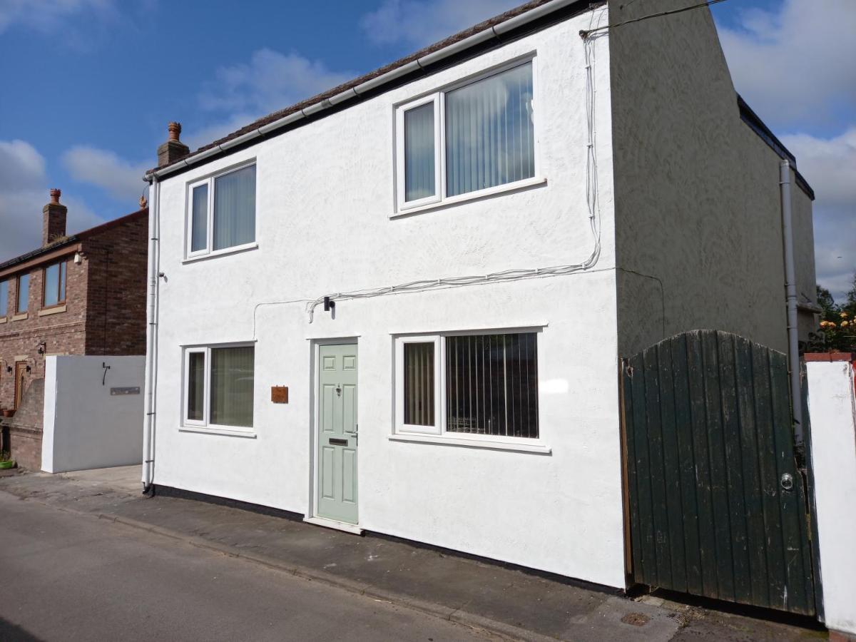 Pet Friendly Beautiful Detached Cottage Close To Spurn Point, Easington And Withersea 킹스턴어폰헐 외부 사진